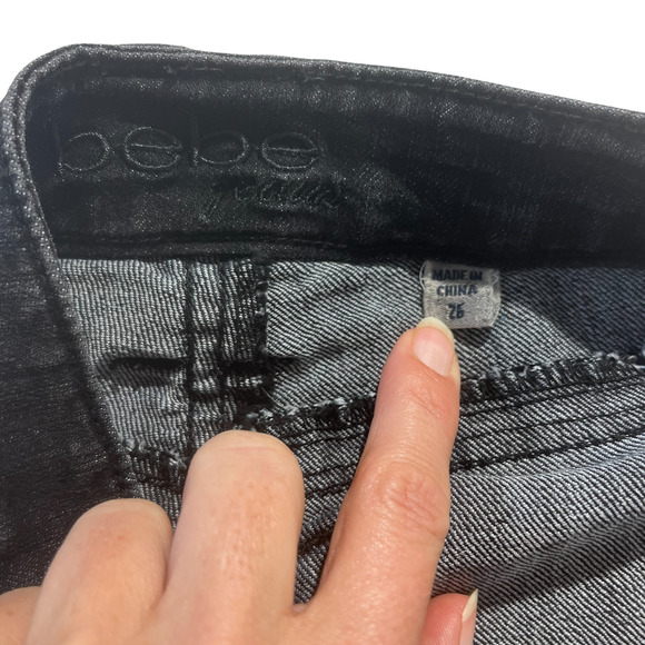 Bebe Jeans with rhinestone pockets - Picture 6 of 6